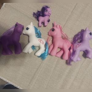 5 Vintage ponies